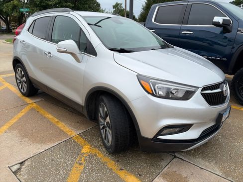 Used 2018 Buick Encore Preferred FWD image 1