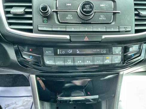 Used 2016 Honda Accord LX image 18