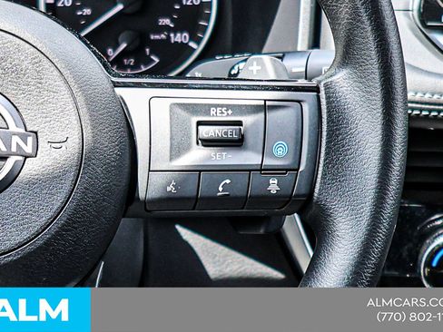 Used 2022 Nissan Rogue SV FWD image 27
