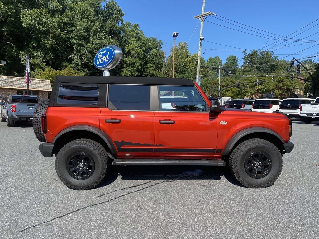 Used 2023 Ford Bronco Wildtrak AWD/4WD image 8