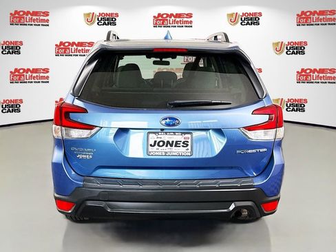 Used 2021 Subaru Forester Premium AWD/4WD image 15