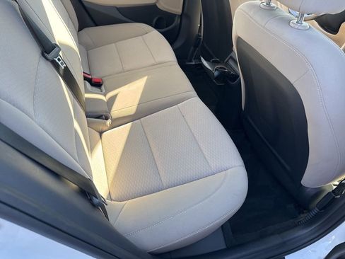 Used 2020 Hyundai Elantra Value Edition image 39