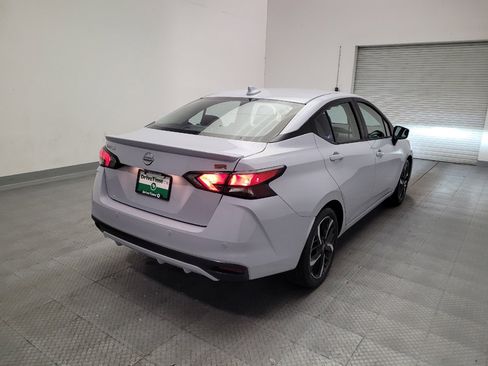 Used 2025 Nissan Versa SR FWD image 9