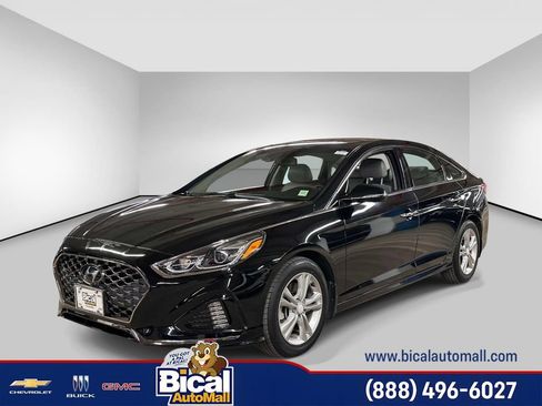 Used 2019 Hyundai Sonata Limited FWD image 1