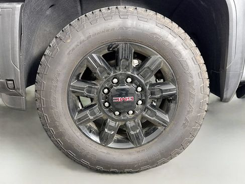 Used 2024 GMC Sierra 2500 AT4 w/ AT4 Premium Plus Package AWD/4WD image 32
