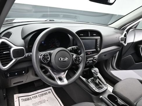 Used 2021 Kia Soul LX FWD image 12