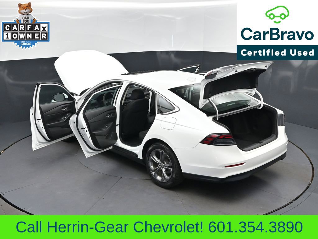 Used 2024 Honda Accord EX image 2