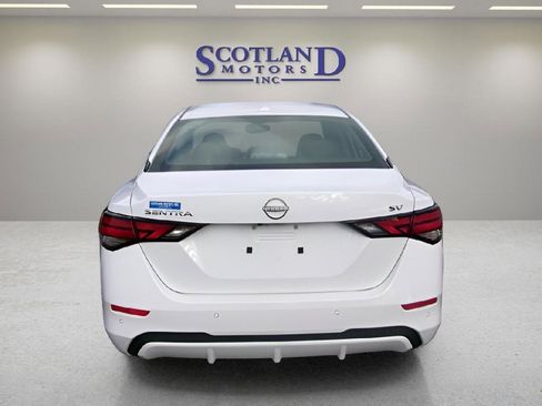 Used 2024 Nissan Sentra SV FWD image 7