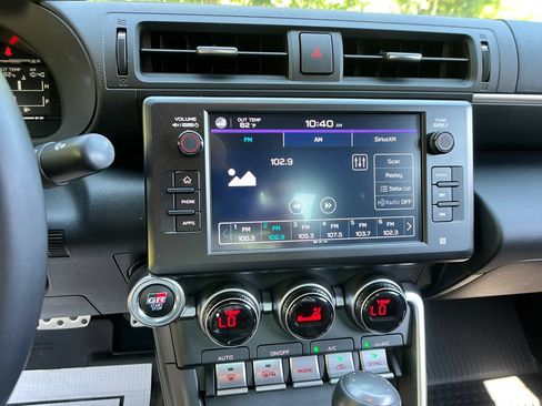 Used 2026 Toyota GR86 Premium w/ ALL Weather Mat Package (TMS) RWD image 15