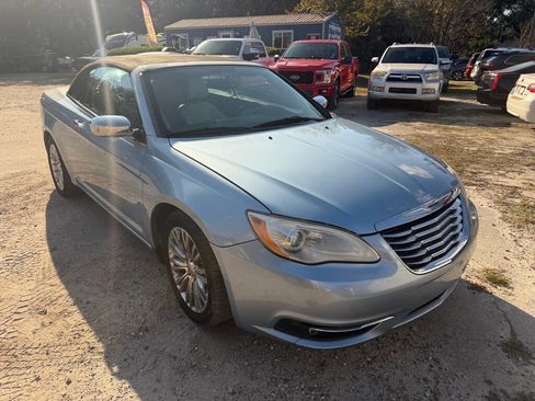 Used 2012 Chrysler 200 Limited image 4