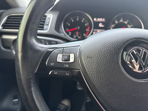 Used 2016 Volkswagen Passat 1.8T SE image 21