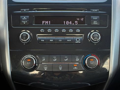 Used 2013 Nissan Altima 2.5 S FWD image 26