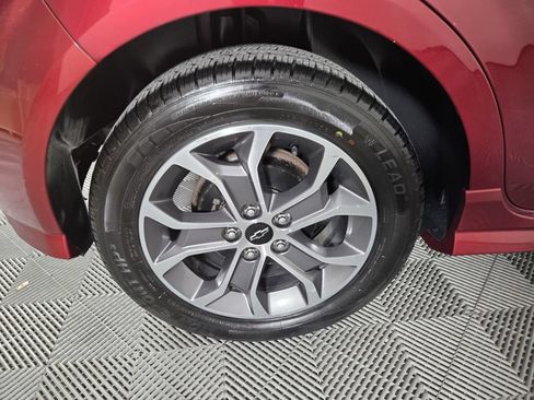 Used 2018 Chevrolet Sonic LT w/ Convenience Package FWD image 33