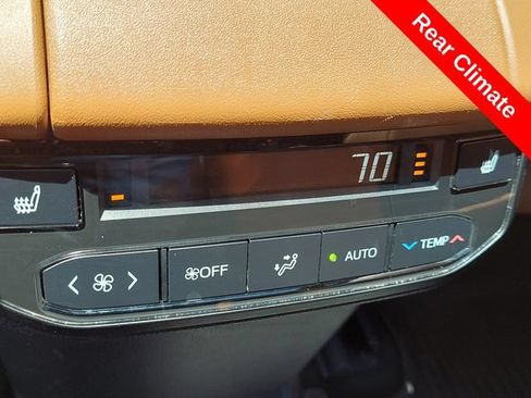 Used 2024 Toyota Highlander Platinum AWD/4WD image 33