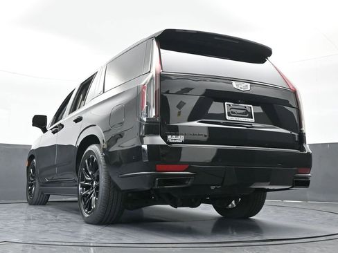 Used 2021 Cadillac Escalade Sport Platinum w/ LPO, ONYX Package image 83