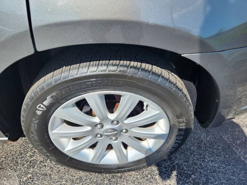 Used 2013 Chrysler 200 Touring FWD image 19
