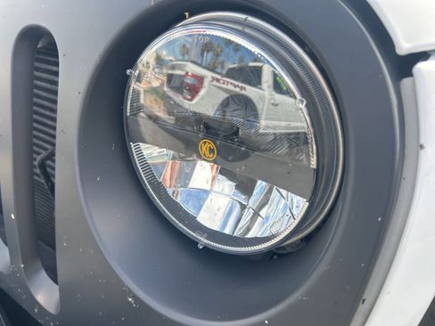 Used 2012 Jeep Wrangler Unlimited Sport image 17