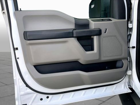 Used 2016 Ford F150 XL w/ Equipment Group 101A Mid RWD image 19