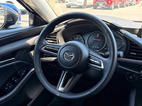 Used 2023 MAZDA MAZDA3 s FWD image 14