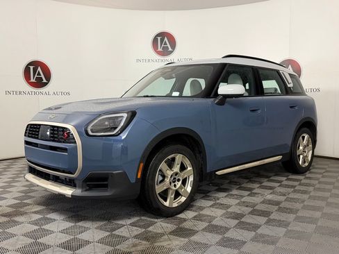 Used 2025 MINI Cooper Countryman S image 3