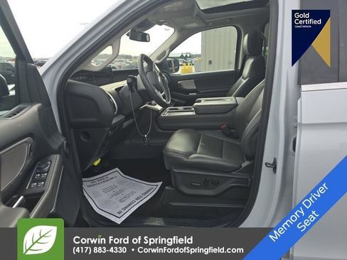Certified 2025 Ford Expedition Active image 5