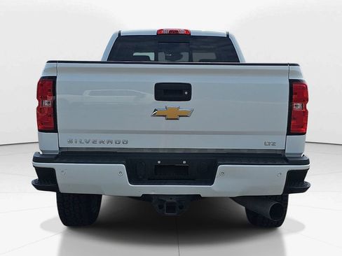 Used 2018 Chevrolet Silverado 2500 LTZ w/ Duramax Plus Package AWD/4WD image 7