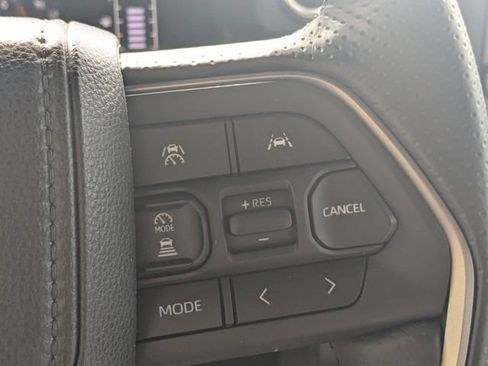 Certified 2026 Toyota 4Runner SR5 AWD/4WD image 18