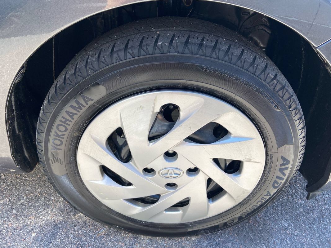 Used 2016 Toyota Prius C Two FWD image 29