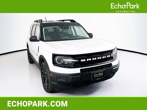 Used 2022 Ford Bronco Sport Outer Banks w/ Tech Package AWD/4WD image 1