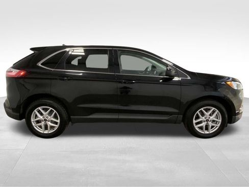 Used 2023 Ford Edge SEL image 2