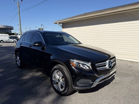 Used 2018 Mercedes-Benz GLC 350e 4MATIC image 3