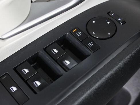 Certified 2026 Hyundai Tucson SE image 23