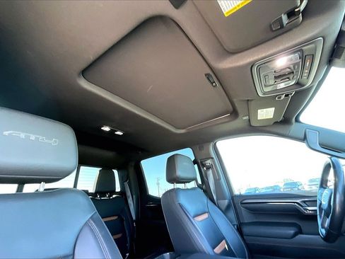 Used 2022 GMC Sierra 1500 AT4 w/ AT4 Premium Package image 28