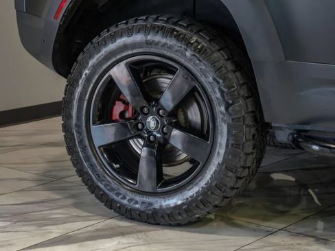 Used 2020 Land Rover Defender 110 First Edition AWD/4WD image 90