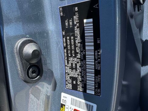 Certified 2020 Toyota Highlander XLE AWD/4WD image 26