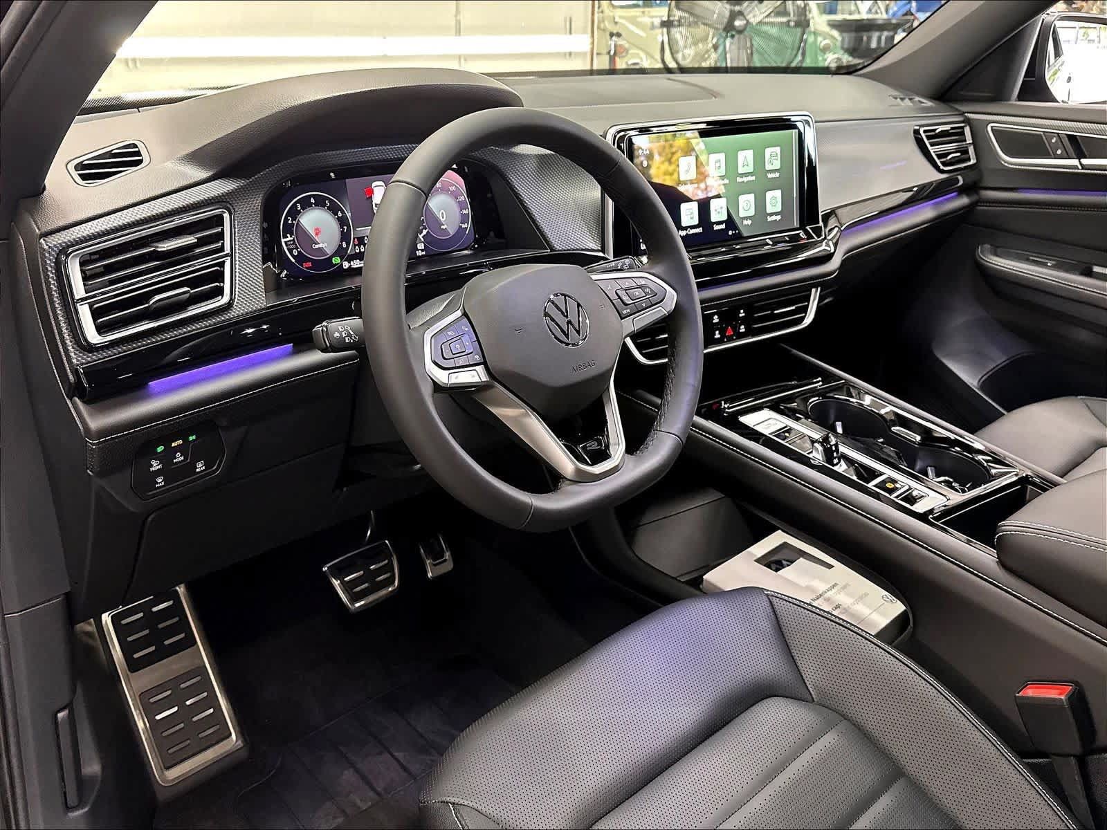New 2026 Volkswagen Atlas Cross Sport SEL R-Line AWD/4WD image 7