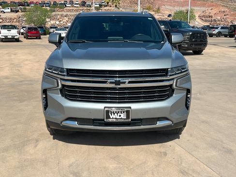 Used 2023 Chevrolet Tahoe LT w/ Luxury Package AWD/4WD image 9