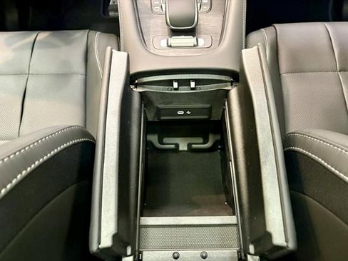 New 2026 Mercedes-Benz GLS 580 4MATIC image 15