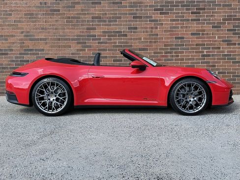 Certified 2025 Porsche 911 Carrera image 8