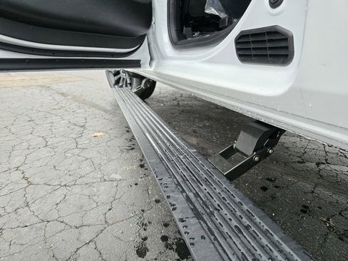 Used 2025 RAM 1500 Limited AWD/4WD image 23