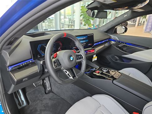 New 2026 BMW M5 image 22