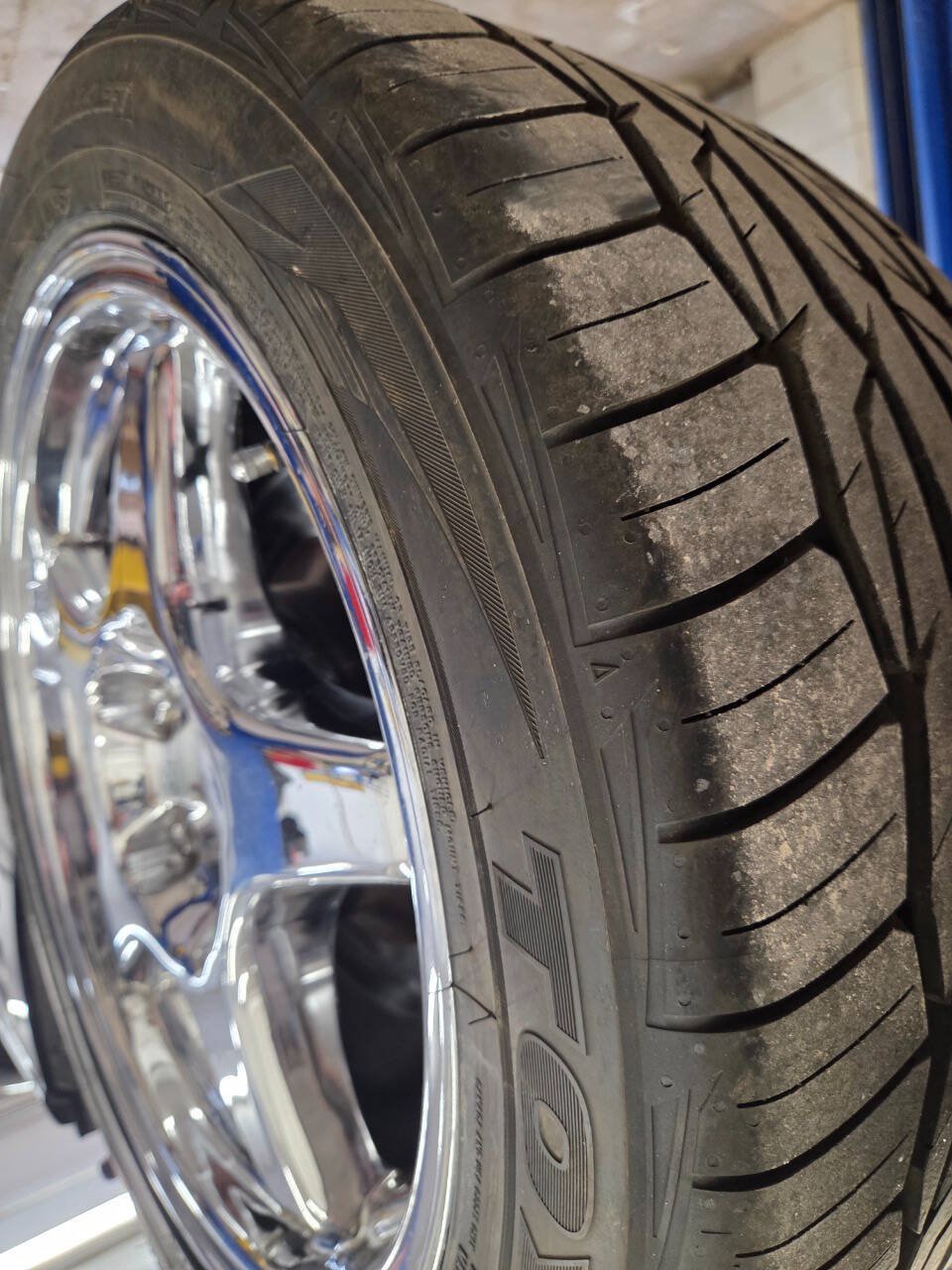 Used 1993 Chevrolet Corvette Convertible RWD image 17