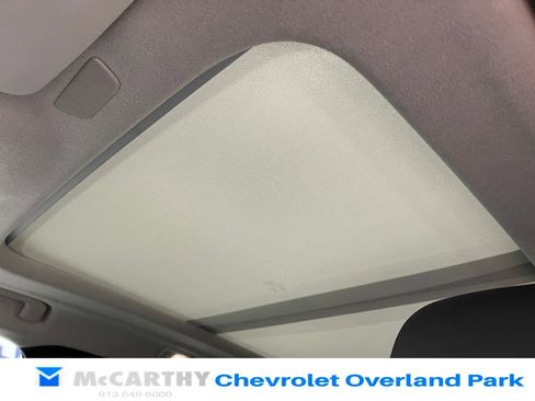 Used 2025 Volvo XC40 B5 Plus AWD/4WD image 25