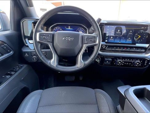 Used 2026 Chevrolet Silverado 1500 RST AWD/4WD image 5