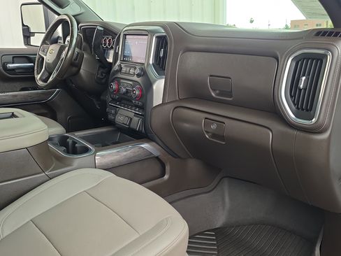 Used 2021 Chevrolet Silverado 2500 LTZ image 38