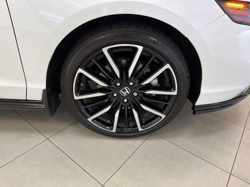 Used 2025 Honda Accord Touring image 30