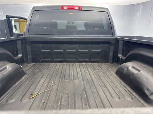 Used 2017 RAM 1500 ST w/ SXT Appearance Group AWD/4WD image 41