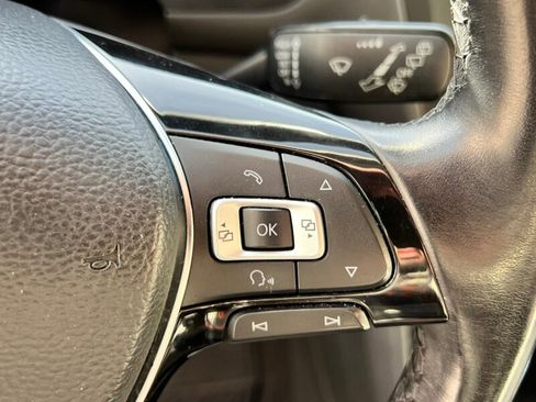 Used 2018 Volkswagen Tiguan SEL image 29