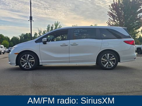 Used 2024 Honda Odyssey Touring image 4