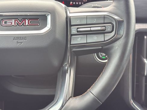 Used 2024 GMC Acadia AT4 w/ Luxury Package AWD/4WD image 15